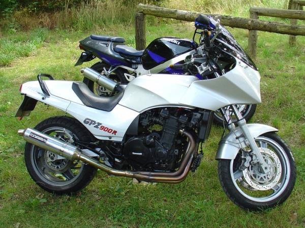 Kawasaki GPZ 900R von Axel
