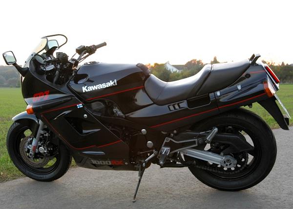 Kawasaki GPZ 1000RX von Egon We�ler