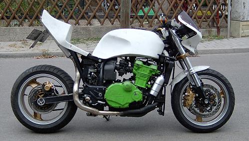 Kawasaki GPZ 900R von Erik Wankerl