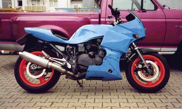 Kawasaki GPZ 900R von Johnny Ray English