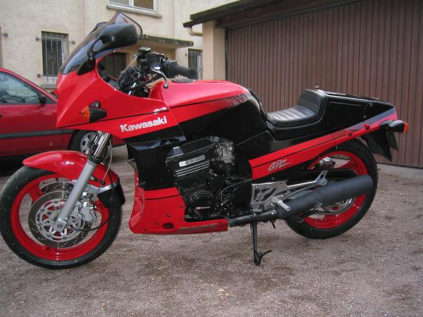 Kawasaki GPZ 900R von Manfred Sch�fer