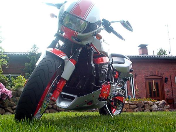 Kawasaki GPZ 750R von Michael Engbert