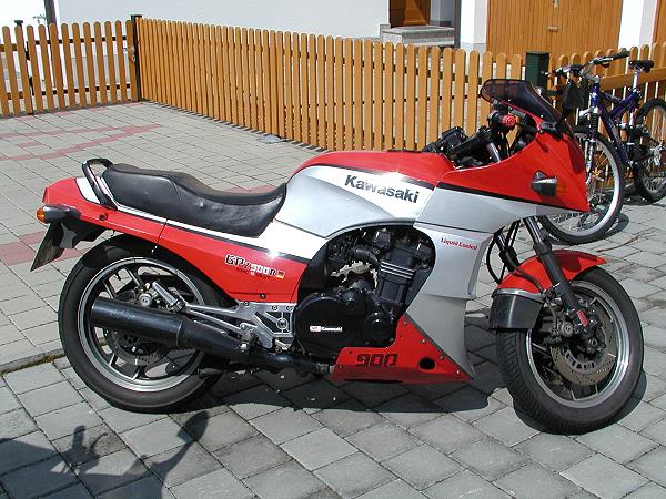 Kawasaki GPZ 900R von Michael Springer