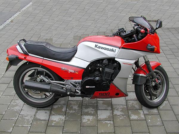 Kawasaki GPZ 900R von Michael Springer