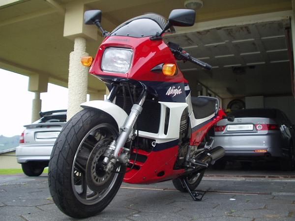 Kawasaki GPZ 900R von Saethor Gunnarsson
