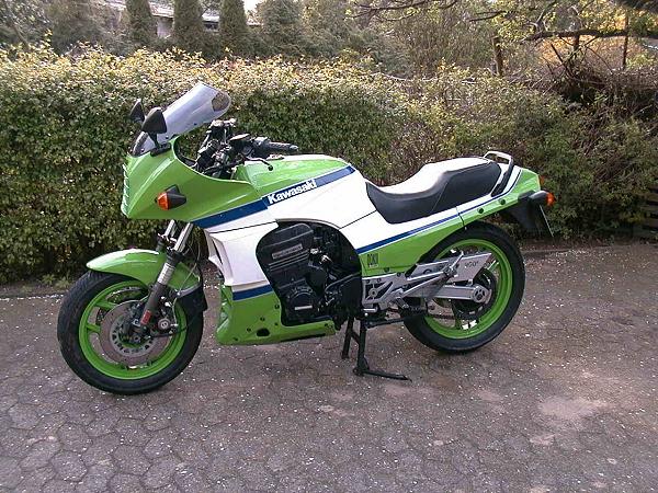 Kawasaki GPZ 900R von Stephan Hennig