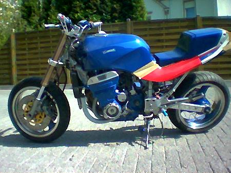 Kawasaki GPZ 900R von Udo Jost