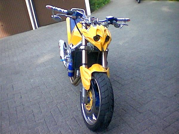 Kawasaki GPZ 900R von Udo Jost