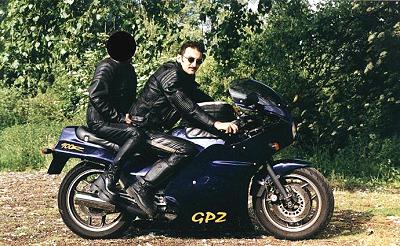 Kawasaki GPZ 900R von "Gonzo"