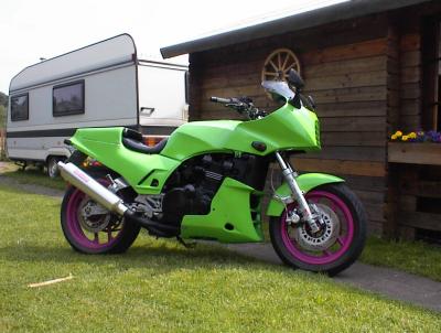 Kawasaki GPZ 900R von "Mad Max"