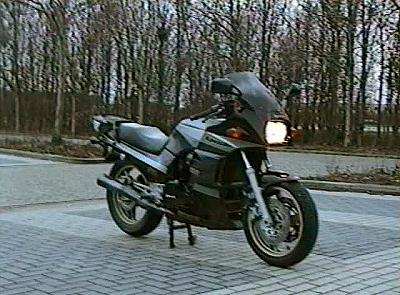 Kawasaki GPZ 900R von Arjan Hilgersom