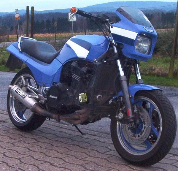 Kawasaki GPZ 900R von Olaf Schoenke
