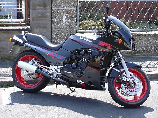 Kawasaki GPZ 900R von Oliver Kellermann
