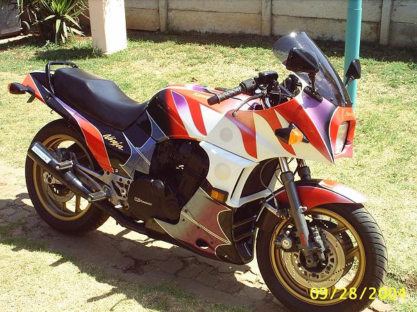 Kawasaki GPZ 900R Ninja von Corne Kilian