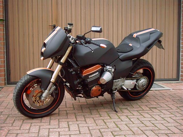 Kawasaki GPZ 900R von Fabian Hollingshausen