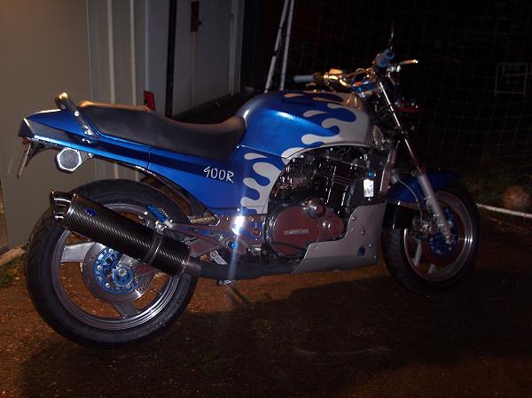 Kawasaki GPZ 900R von John Pell