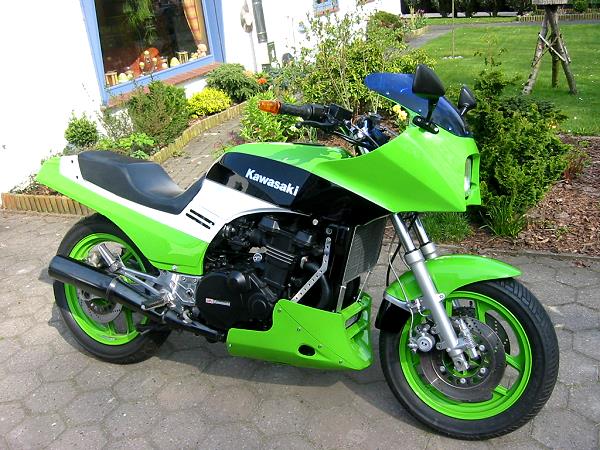 Kawasaki GPZ 900R von Klaus Rohse
