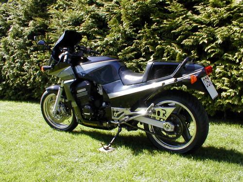 Michael Honerkamp's Kawasaki GPZ 900R