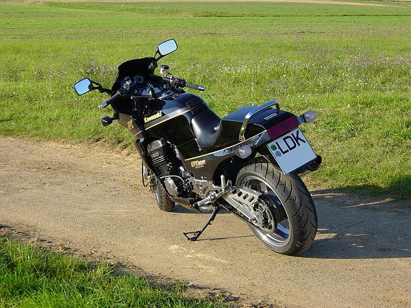 Kawasaki GPZ 900R von Mike Schleenbecker