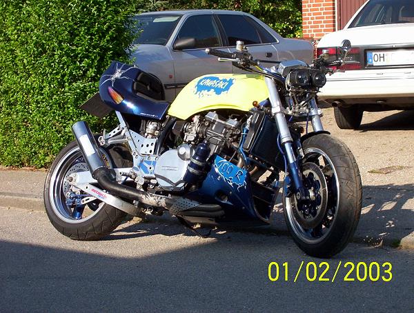 Kawasaki GPZ 900R von Oliver Kramski