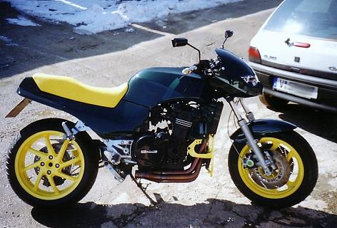 Kawasaki GPZ 900R von Peter Lenk