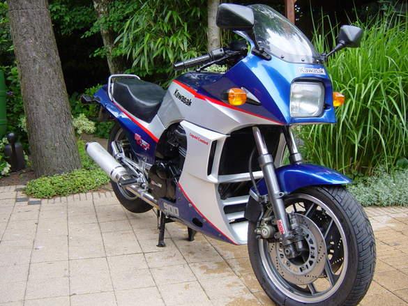 Kawasaki GPZ 900R von Piet Wetselaar