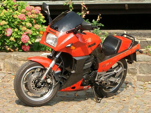 Kawasaki GPZ 900R von Ralf Neustein