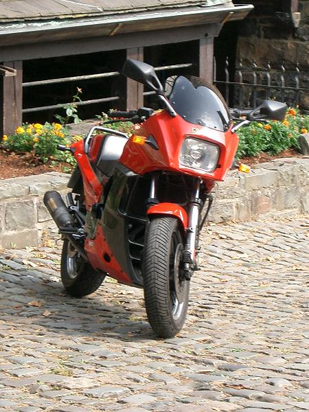 Kawasaki GPZ 900R von Ralf Neustein