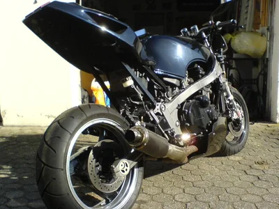 aki-2.webp