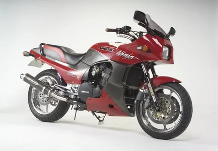 gpz900r_type_c2.webp