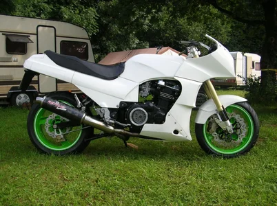 GTR1000R rechts Rozustand.webp