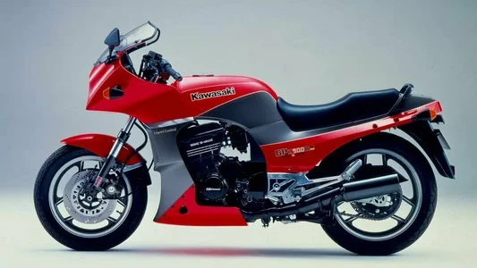 900R-GER.webp