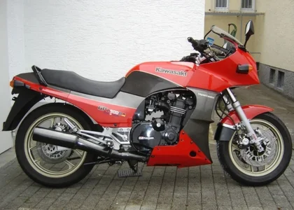 ZX900A6 rot.webp