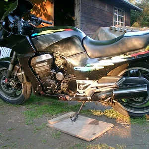GPZ900 EFI roadready V1
mit der Einspritzanalge einer ZX6 fährt's sich auch ganz gut :D