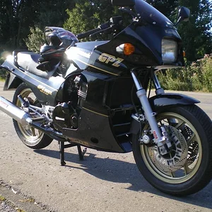 Kawasaki GPZ 900 R A6