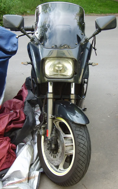 Feno´s GPZ 900 R Frontansicht mit LED Blinkern