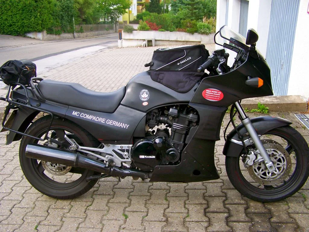 fertig Dosenlackiert und die Kleberlis sind auch drauf