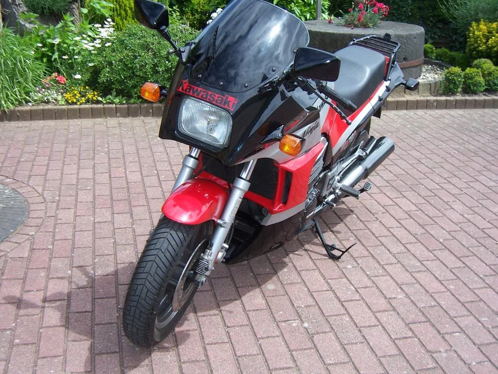 GPZ 750R 004