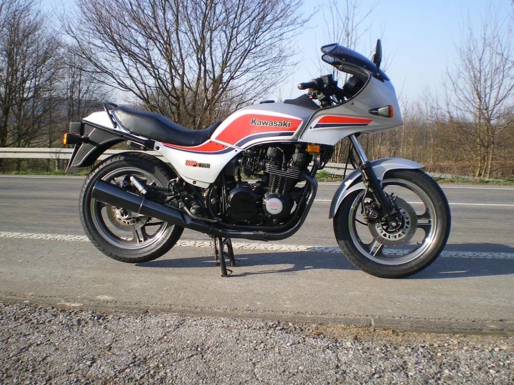 Kawasaki GPZ 750 UT