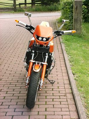Kawasaki GPZ 900R von G�nther Pudschun