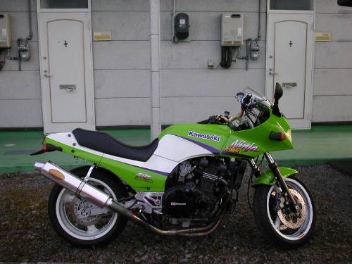 "Hige" - Kawasaki GPZ 900R Ninja