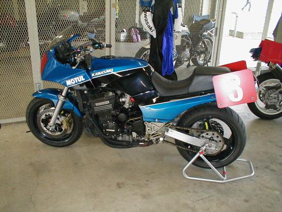 Kawasaki GPZ 900R Page - Race-Pics 1