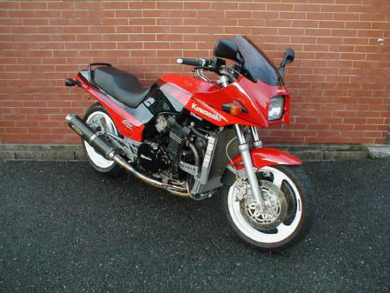 Kawasaki GPZ 900R Page - Picture Gallery 14