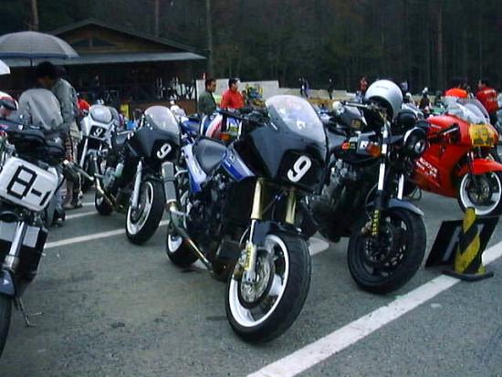 Kawasaki GPZ 900R Page - Race Pics 6