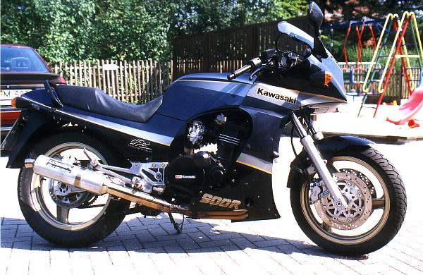 Kawasaki GPZ 900R von Klaus Hahner